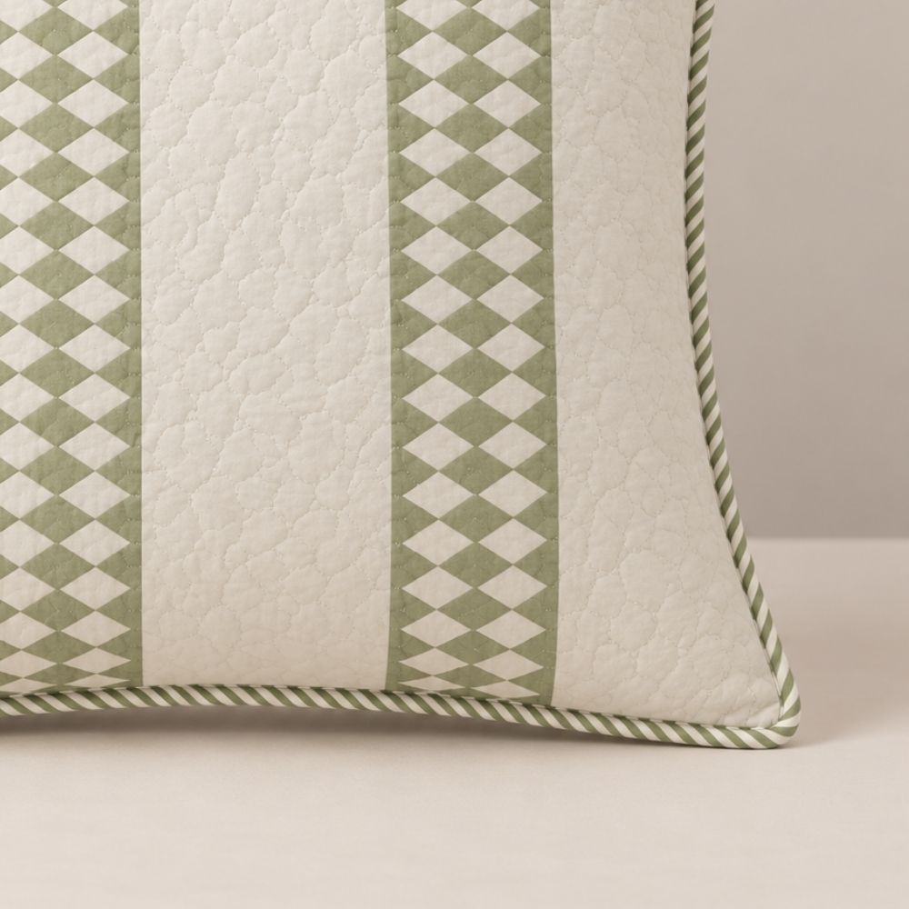 Doorva Quilted Cushion Cover