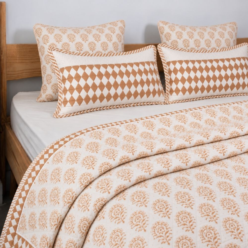 Valgu Jaipuri Quilt