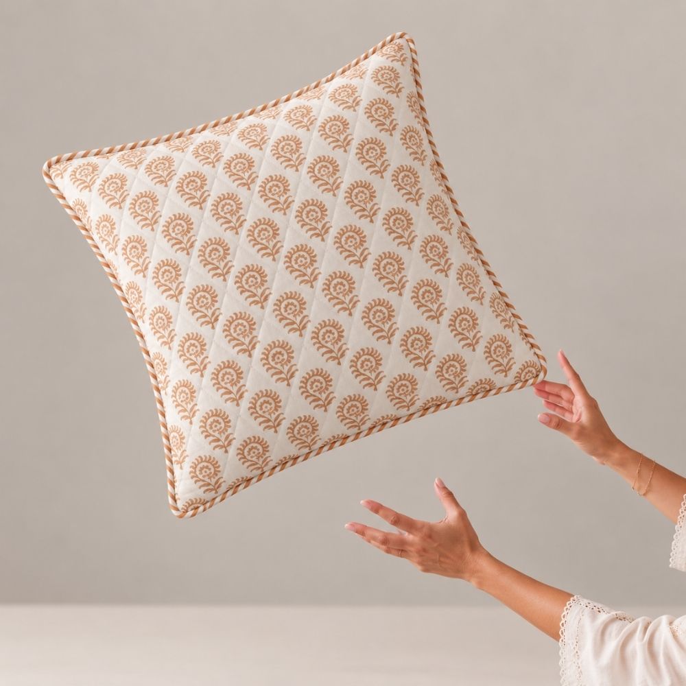 Valgu Quilted Cushion Cover